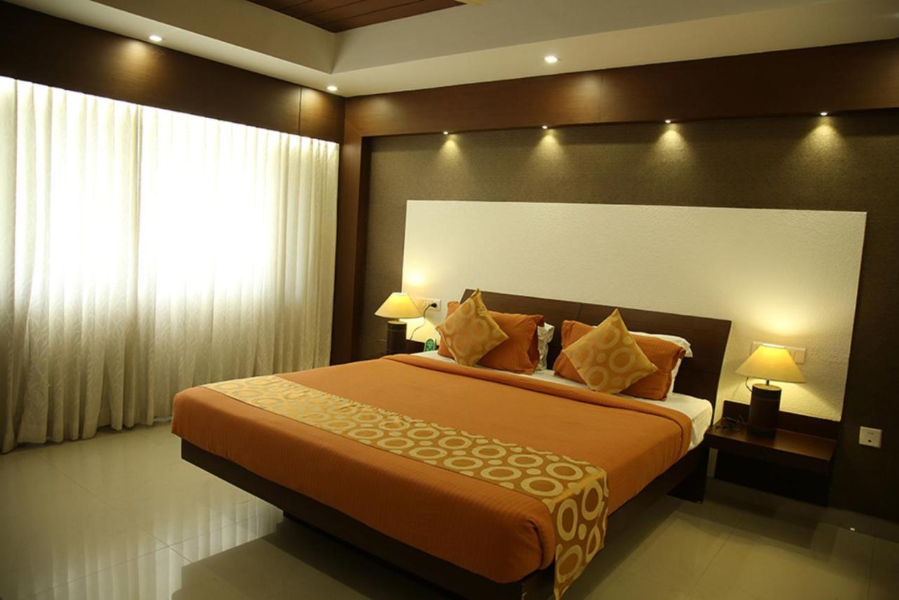 Hotel Royal Omars Kannur Exterior foto
