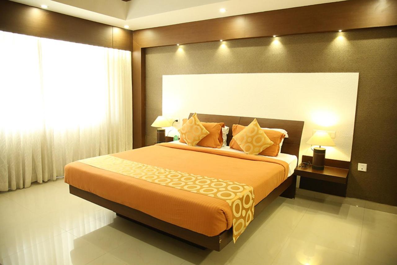 Hotel Royal Omars Kannur Exterior foto