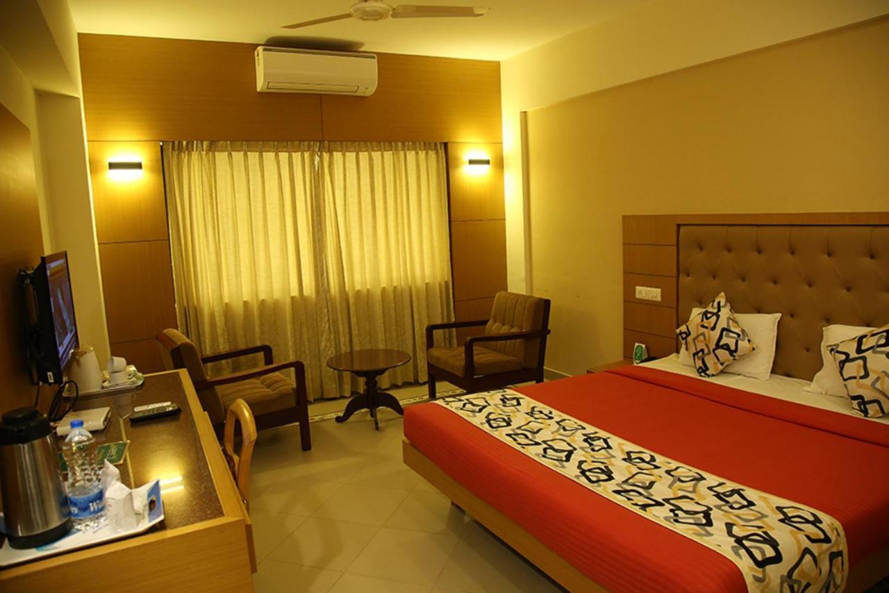 Hotel Royal Omars Kannur Exterior foto
